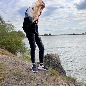 _laura-world mym