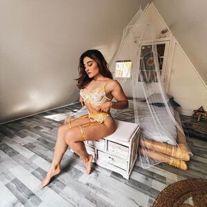_lucie_bzt65_ mym