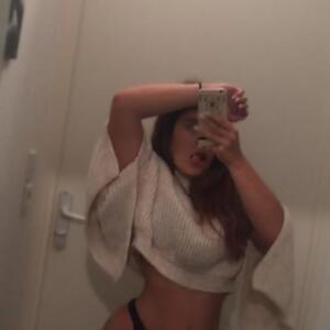 _manon_18 mym