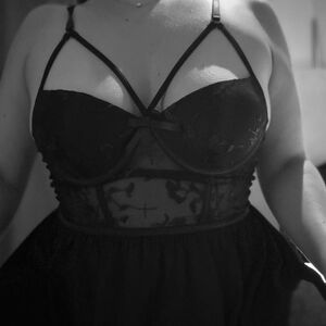 _seensuellee_ mym